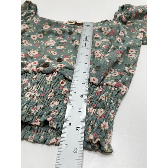 Monteau‎ Los Angeles Ditsy Floral Print Smocked Cropped Top Blouse Romantic S - Picture 5 of 6
